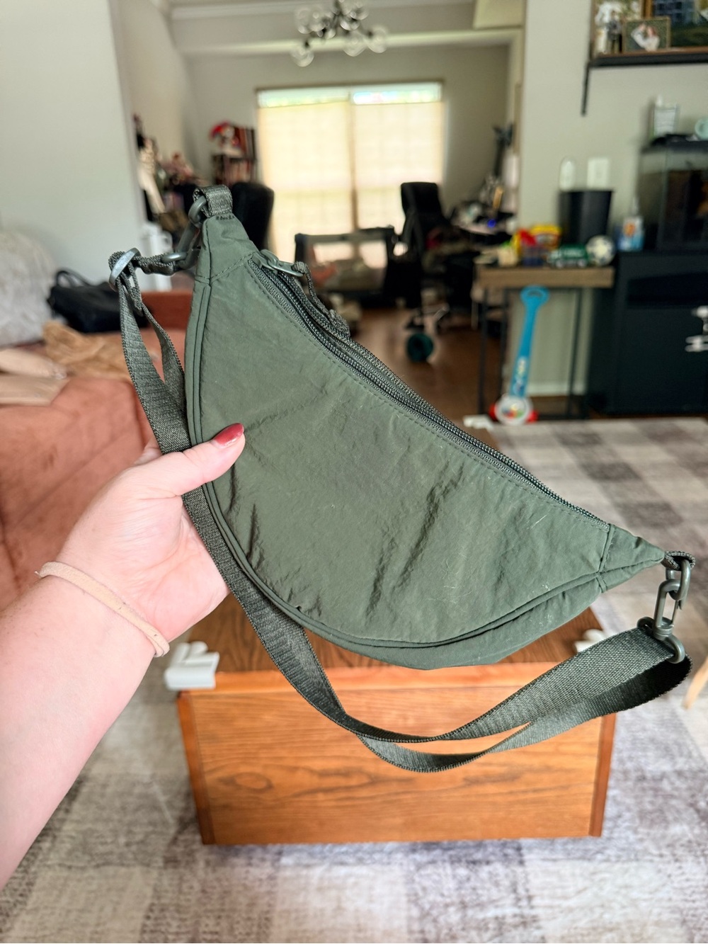 Olive Green Uniqlo Crossbody Sling Bag - Picture 3 of 6